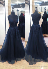 A-line V Neck Sleeveless Chapel Train Tulle Prom Dresses With Appliqued Lace